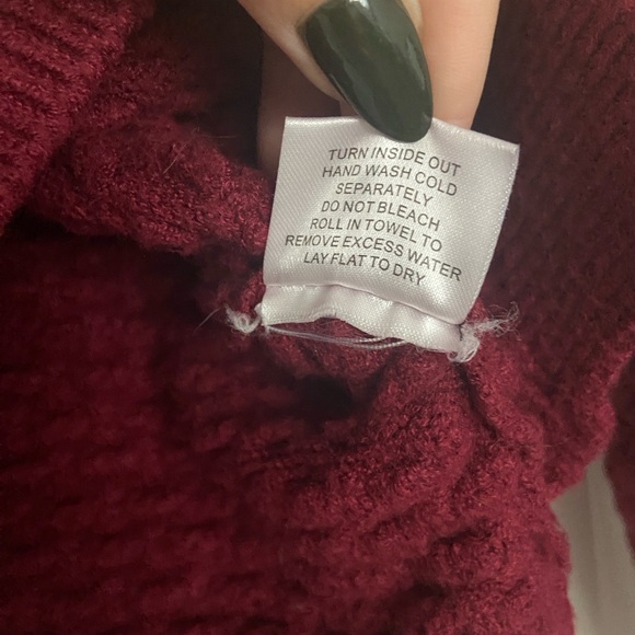 ModCloth Burgundy sweater size S - Picture 6 of 6